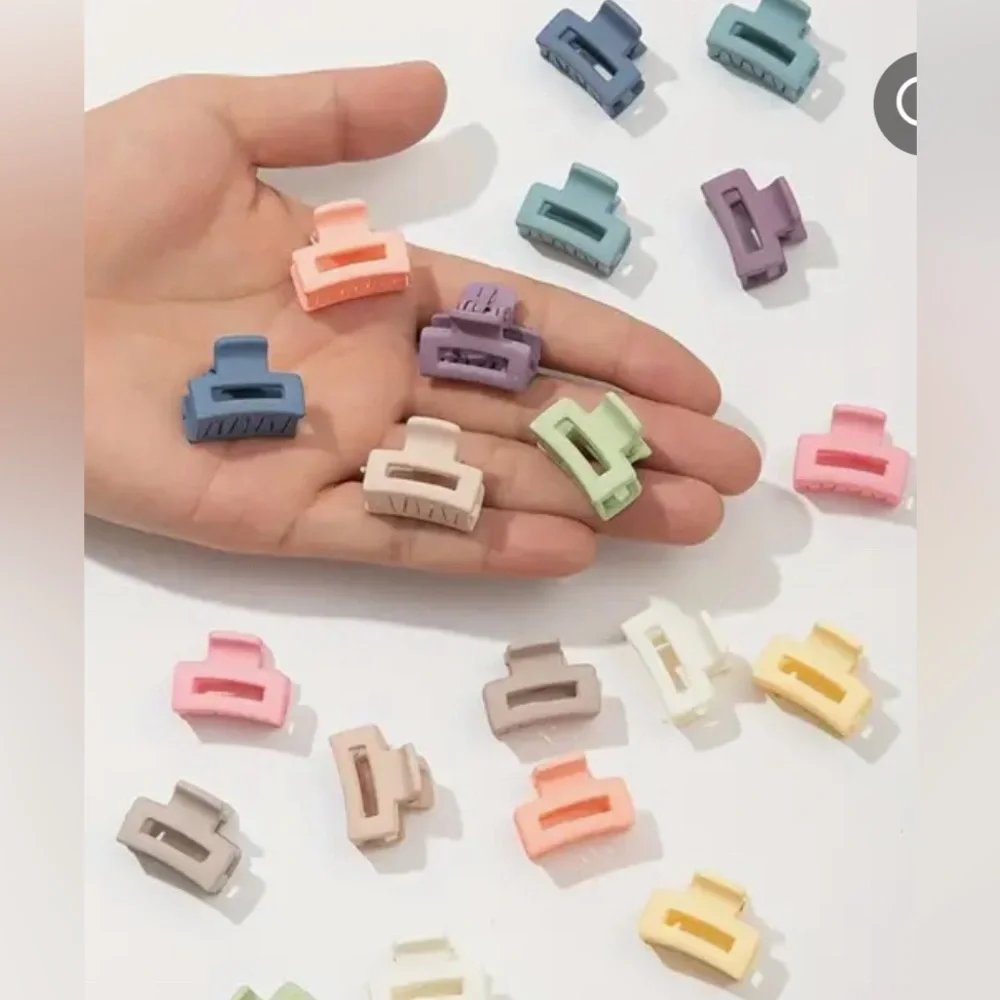 20 Pcs Candy Color Basic Mini Size Hair Claw Cute Matte‎ Hair Clip. NWOT
